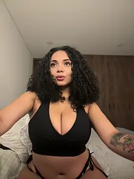 Mariecurl online show from 14, 12, 2024