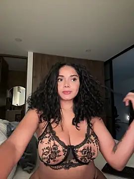 Mariecurl online show from 5, 2, 2025