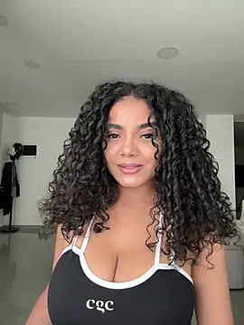 Mariecurl online show from 5, 5, 2026