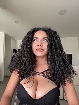 Mariecurl online show from 9, 5, 2026