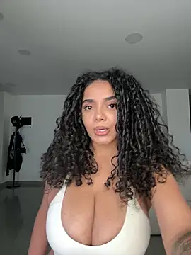 Mariecurl online show from 15, 5, 2026