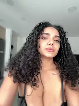 Mariecurl online show from 17, 5, 2026