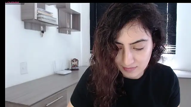 MIYESSI online show from 18, 2, 2025