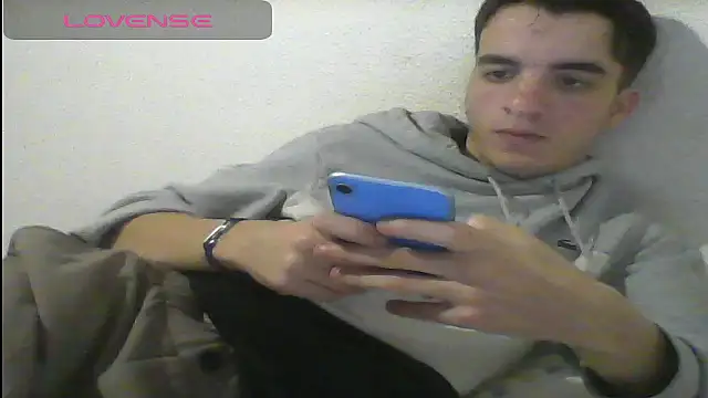 Snapshot of Tombgy07 chatting on 3, 2, 2025 Tombgy07 online show from 3, 2, 2025