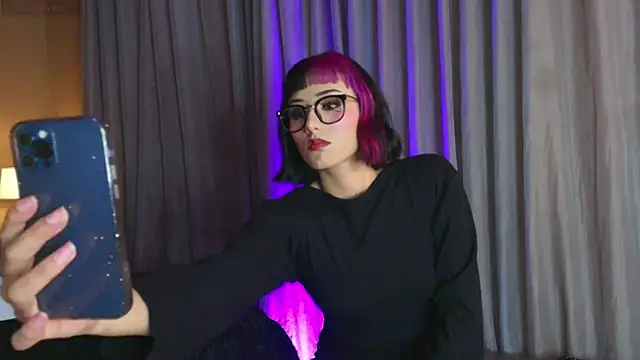 Snapshot of tati_cardenas chatting on 4, 3, 2025 tati cardenas online show from 4, 3, 2025