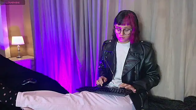 Snapshot of tati_cardenas chatting on 13, 3, 2025 tati cardenas online show from 13, 3, 2025