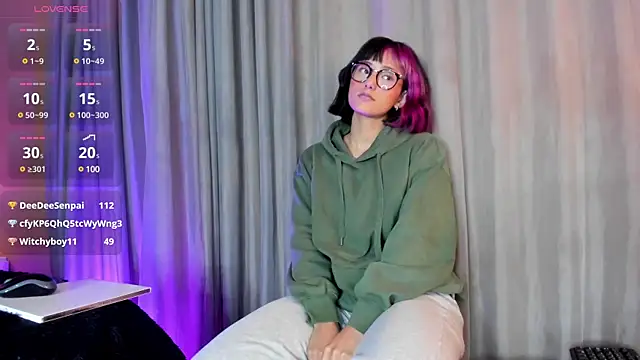 Snapshot of tati_cardenas chatting on 18, 3, 2025 tati cardenas online show from 18, 3, 2025