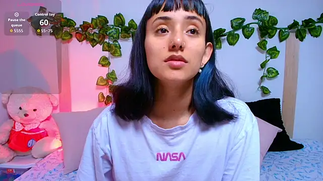 Snapshot of tati_cardenas chatting on 14, 10, 2025 tati cardenas online show from 14, 10, 2025