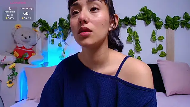 Snapshot of tati_cardenas chatting on 27, 11, 2025 tati cardenas online show from 27, 11, 2025