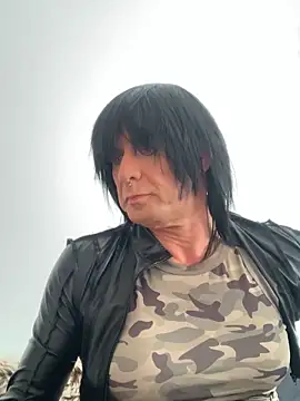 hoerige-masonutte online show from 11, 9, 2025