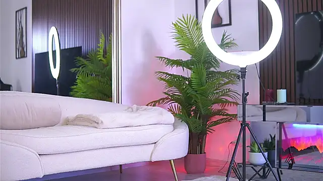 Abbela White online show from 17, 6, 2026