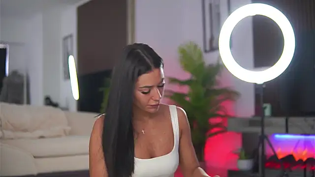 Abbela White online show from 10, 7, 2026