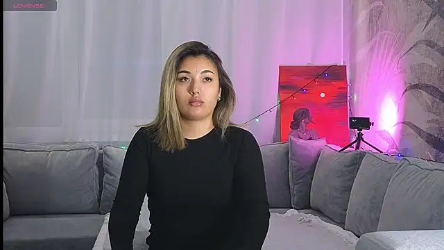 Snapshot of lily__foster chatting on 5, 1, 2025 lily foster online show from 5, 1, 2025