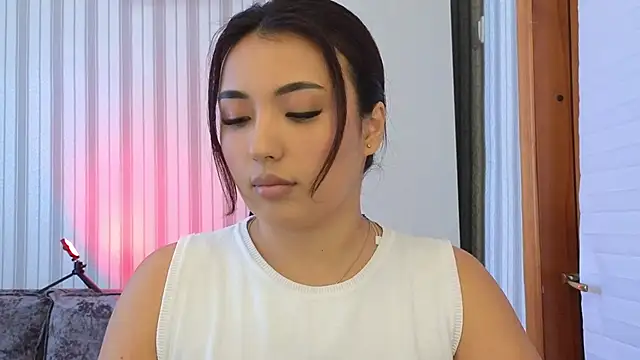 Snapshot of lily__foster chatting on 10, 9, 2025 lily foster online show from 10, 9, 2025