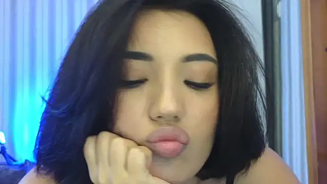 Snapshot of lily__foster chatting on 12, 9, 2025 lily foster online show from 12, 9, 2025