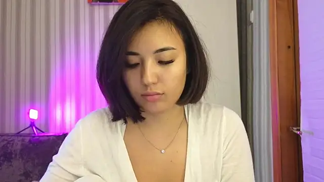 Snapshot of lily__foster chatting on 8, 10, 2025 lily foster online show from 8, 10, 2025