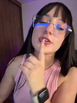 Megan lu2 online show from 25, 2, 2025