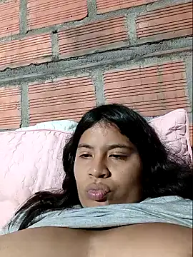 moncerrat luna online show from 9, 1, 2025