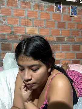 moncerrat luna online show from 19, 1, 2025