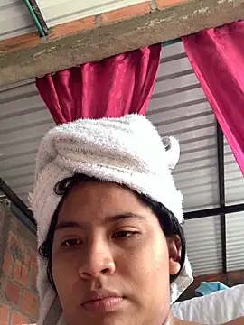 moncerrat luna online show from 20, 3, 2025