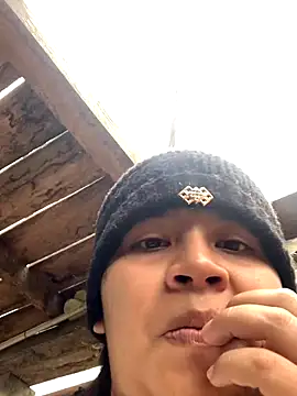 moncerrat luna online show from 15, 11, 2025