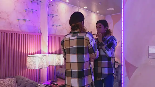 Emiily Scott1 online show from 17, 1, 2025