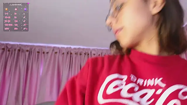 Emiily Scott1 online show from 6, 2, 2025