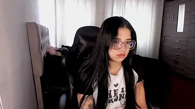 Snapshot of aliice_walker_ chatting on 11, 2, 2026 aliice walker online show from 11, 2, 2026