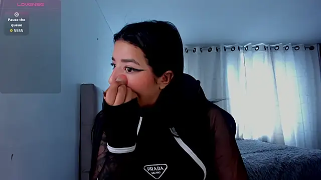 Snapshot of aliice_walker_ chatting on 25, 3, 2026 aliice walker online show from 25, 3, 2026