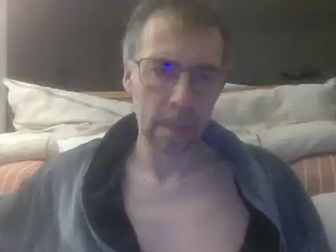 ptitcanard60600 online show from 27, 2, 2025