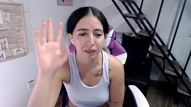 samantha baby  online show from 26, 11, 2025