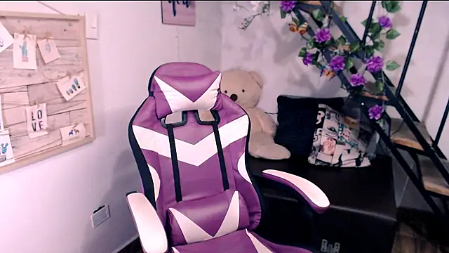 samantha baby  online show from 7, 7, 2026