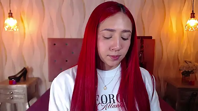 IsabelaLatina online show from 9, 3, 2026