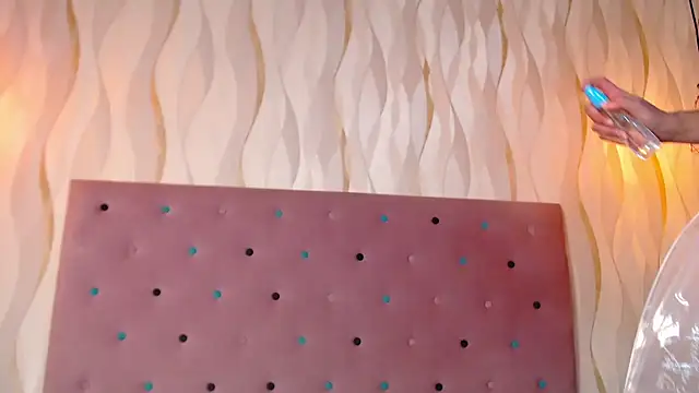 IsabelaLatina online show from 21, 3, 2026