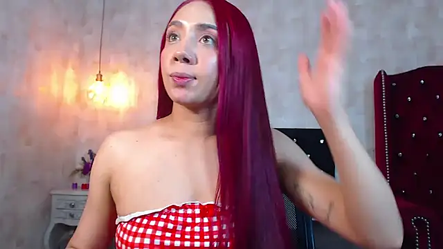 IsabelaLatina online show from 24, 6, 2026