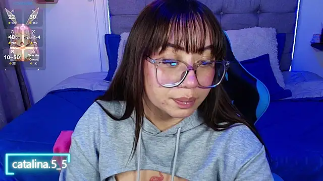 Snapshot of Kata_Bigboobs chatting on 17, 7, 2026 Kata Bigboobs online show from 17, 7, 2026