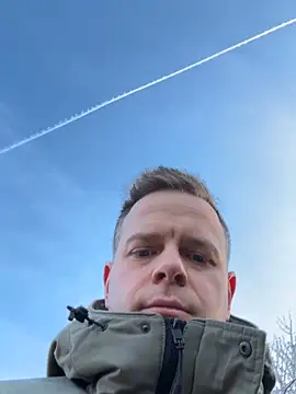 Snapshot of Danii0790 chatting on 21, 12, 2025 Danii0790 online show from 21, 12, 2025