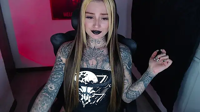 Snapshot of Anaii_Gomez chatting on 13, 12, 2024 Anaii Gomez online show from 13, 12, 2024