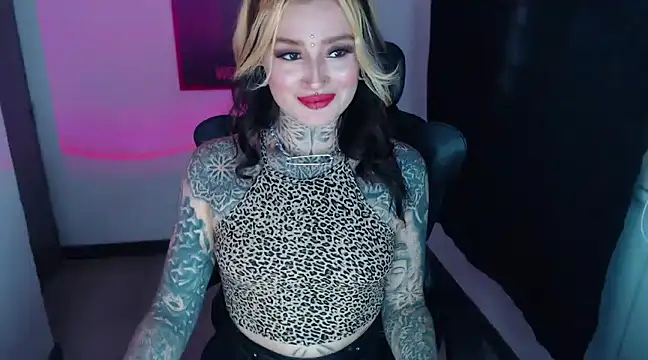 Snapshot of Anaii_Gomez chatting on 7, 2, 2025 Anaii Gomez online show from 7, 2, 2025