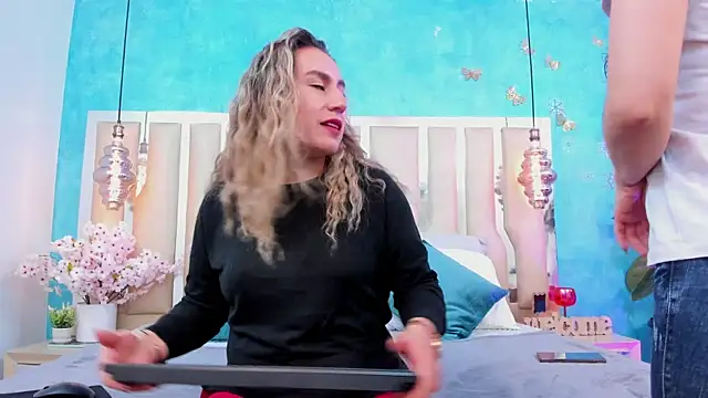 Snapshot of Layla_Sia chatting on 7, 2, 2026 Layla Sia online show from 7, 2, 2026