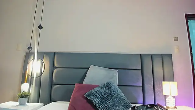 NoraDasilva online show from 30, 9, 2025