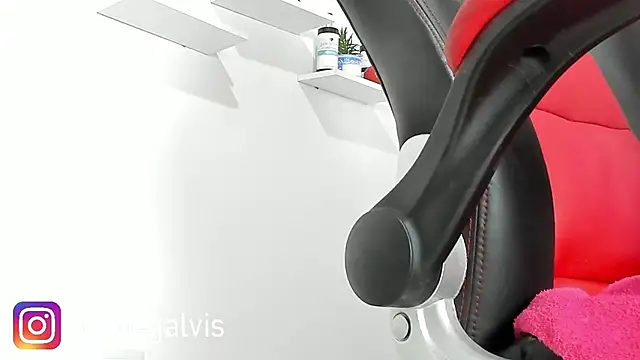 Kloe-squirts online show from 20, 3, 2026