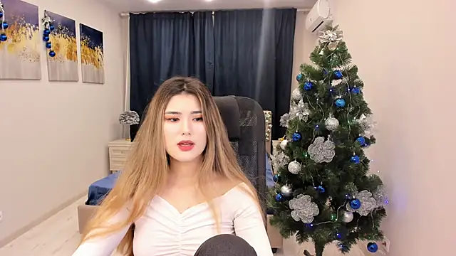 AnneTLi online show from 30, 12, 2024