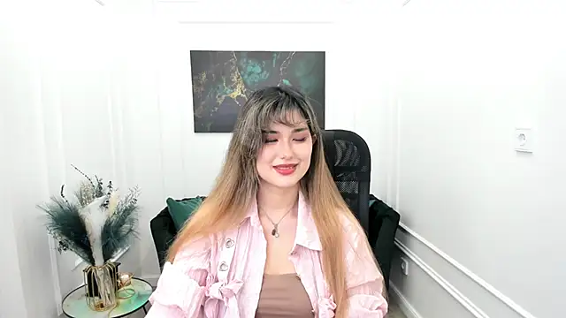 Snapshot of AnneTLi chatting on 22, 5, 2026 AnneTLi online show from 22, 5, 2026