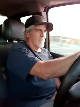 Snapshot of TTolbert chatting on 10, 3, 2025 TTolbert online show from 10, 3, 2025