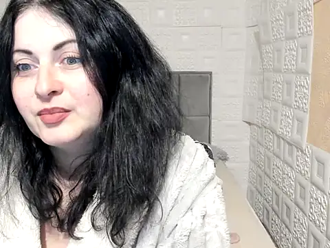 Snapshot of Lillian2 chatting on 19, 2, 2025 Lillian2 online show from 19, 2, 2025