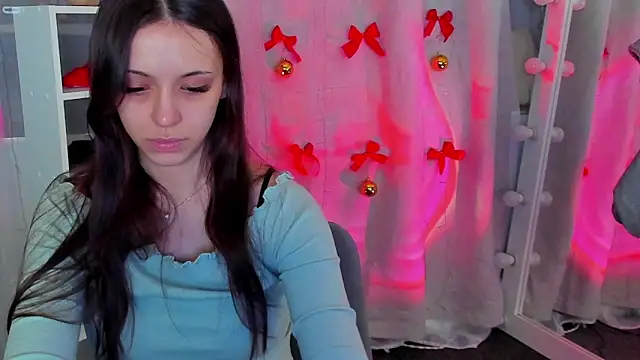 Snapshot of MipsyMipson chatting on 10, 12, 2024 MipsyMipson online show from 10, 12, 2024