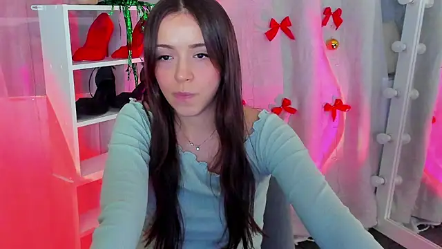 Snapshot of MipsyMipson chatting on 10, 12, 2024 MipsyMipson online show from 10, 12, 2024
