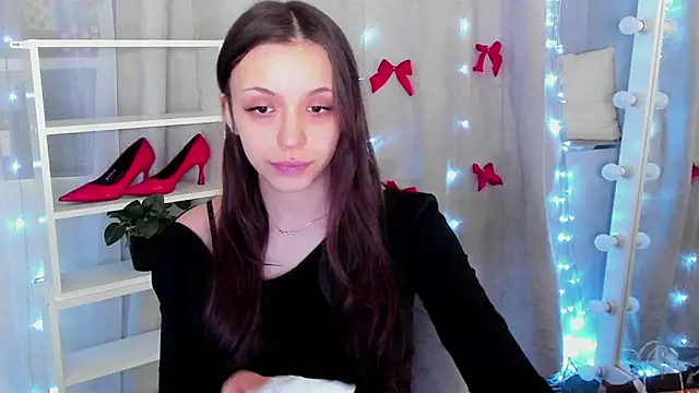 Snapshot of MipsyMipson chatting on 5, 1, 2025 MipsyMipson online show from 5, 1, 2025