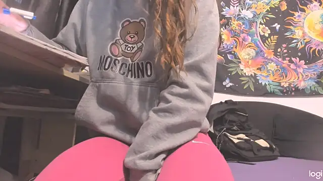 MYFAVOURITESTRAGER online show from 9, 3, 2025